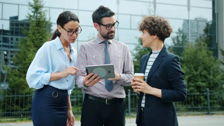 How Authors Can Build a Personal Brand Online