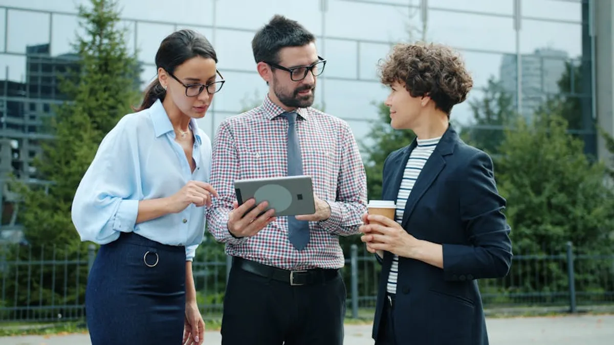 How Authors Can Build a Personal Brand Online