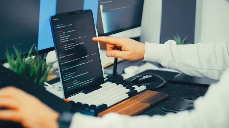 Techloomz Review: What It Is, Features, Safety, and Alternatives